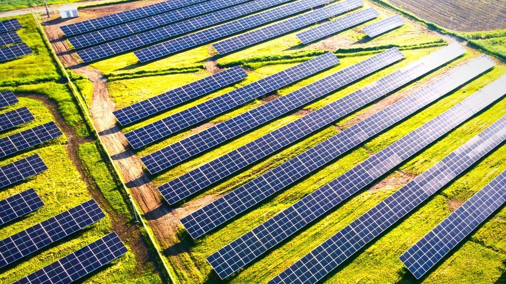 Energia solar se torna a segunda maior fonte de energia do país