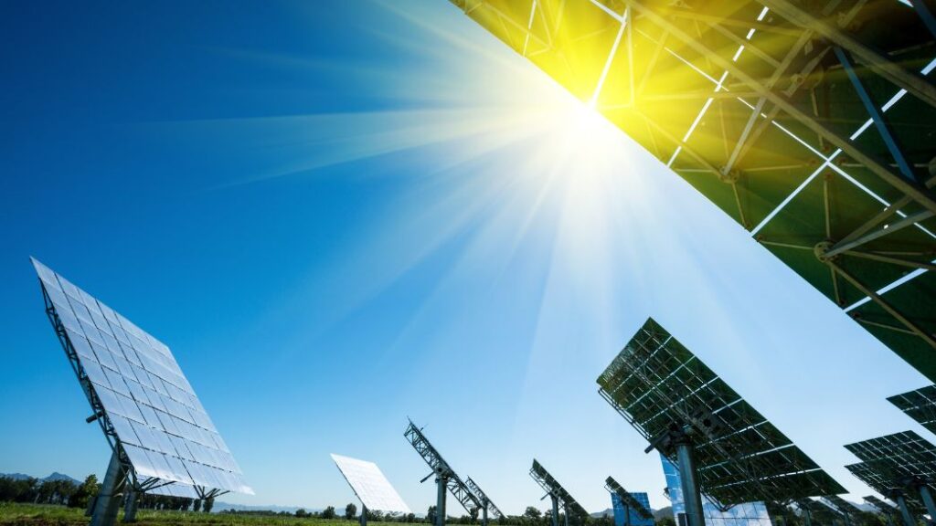 como a energia solar é fundamental para enfrentar as mudanças climáticas e garantir um futuro mais sustentável.