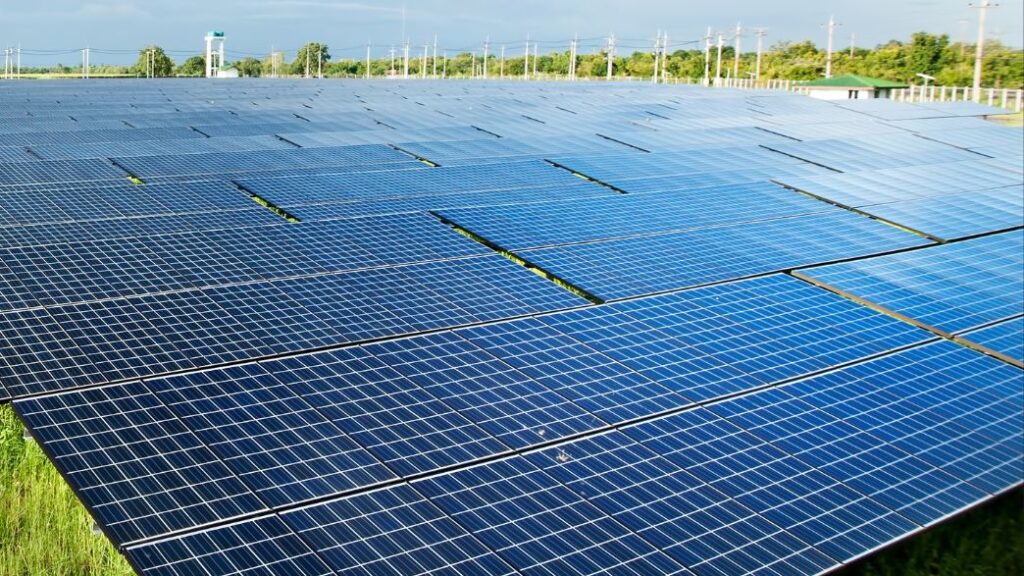 Mudanças Climáticas e a Importância da Energia Limpa: Uma Revolução Verde em Marcha